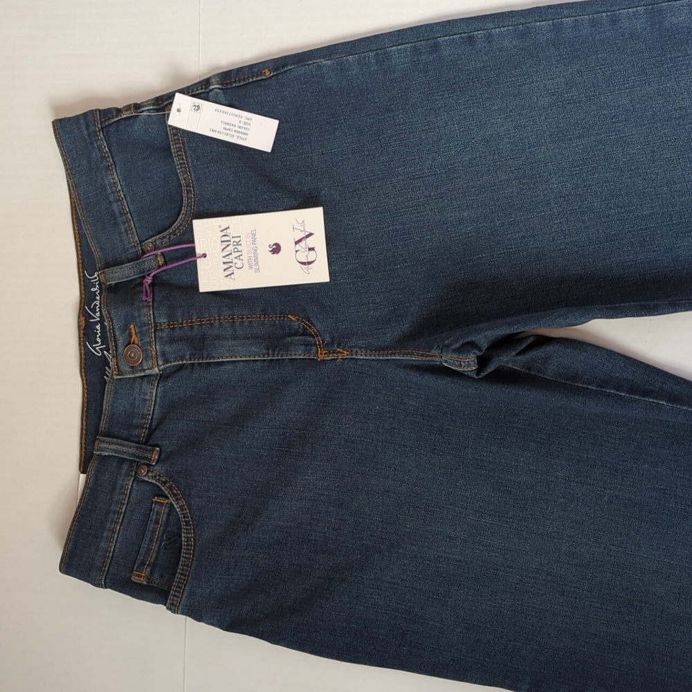 NWT Gloria Vanderbilt Amanda Slimming Effect Capri Denim Jeans 8 Blue Pockets - Picture 5 of 16